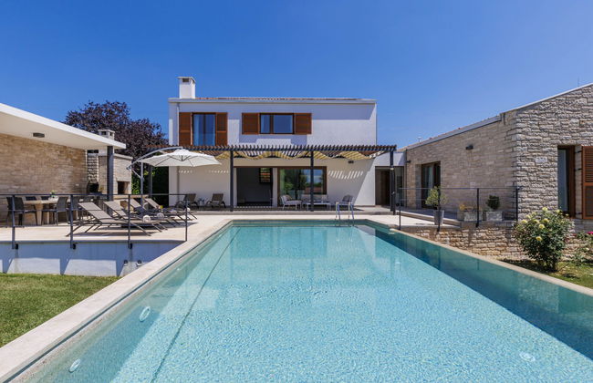 Casa de 5 quartos em Sveti Petar u Šumi com piscina privada e jardim - Foto 17