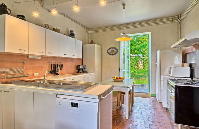 Casa de 7 quartos em Thorigné-d'Anjou com piscina privada e jardim - Foto 12