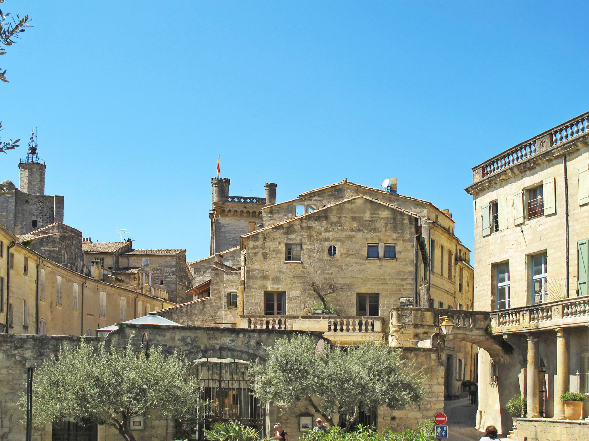 Foto 39 - Casa de 5 quartos em Uzès com piscina privada e jardim