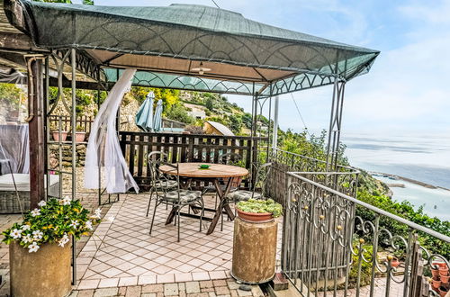Foto 24 - Appartamento con 2 camere da letto a Ventimiglia con piscina privata e giardino