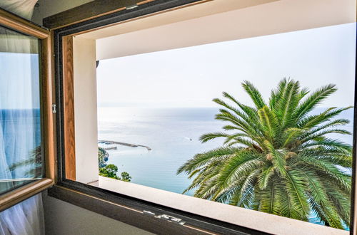 Foto 13 - Appartamento con 2 camere da letto a Ventimiglia con piscina privata e giardino