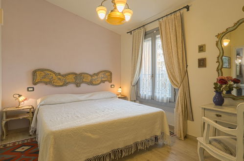 Photo 13 - 2 bedroom House in Montevarchi with private pool and garden