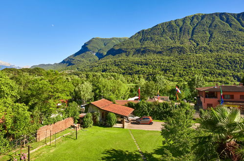 Photo 27 - Appartement de 3 chambres à Carlazzo avec jardin et vues sur la montagne