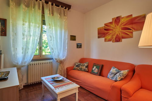 Foto 5 - Appartamento con 3 camere da letto a Carlazzo con giardino