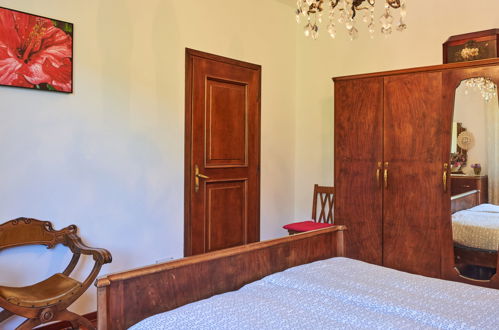 Photo 12 - 3 bedroom Apartment in Carlazzo with garden