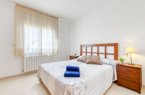 Foto 4 - Casa con 5 camere da letto a Castelló d'Empúries con piscina privata e giardino