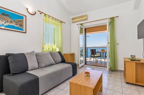 Photo 17 - 1 bedroom Apartment in Senj with swimming pool and sea view