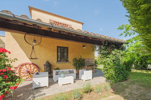 Foto 4 - Casa de 2 habitaciones en Castelfranco di Sotto con piscina privada y jardín