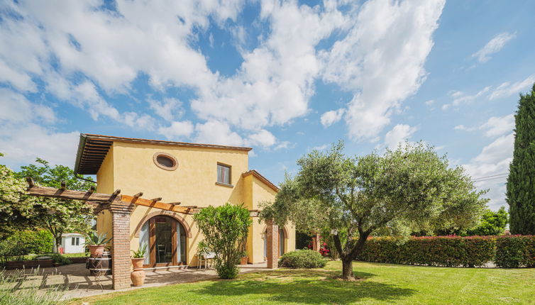 Photo 1 - Maison de 2 chambres à Castelfranco di Sotto avec piscine privée et jardin