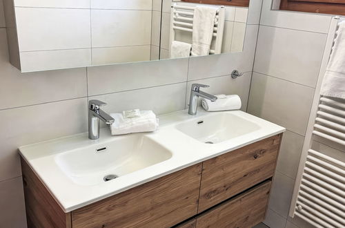 Foto 4 - Casa con 3 camere da letto a Gruyères con giardino e terrazza