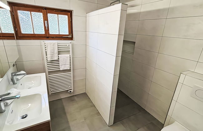 Casa de 4 quartos em Gruyères com jardim e terraço - Foto 10