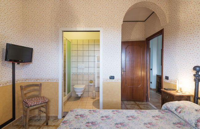 Casa de 4 quartos em Casperia com piscina privada e jardim - Foto 16