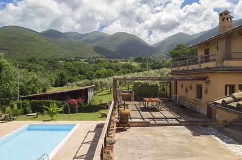 Foto 4 - Casa de 3 quartos em Casperia com piscina privada e jardim