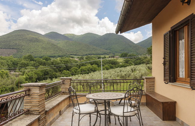 Casa de 4 quartos em Casperia com piscina privada e jardim - Foto 27