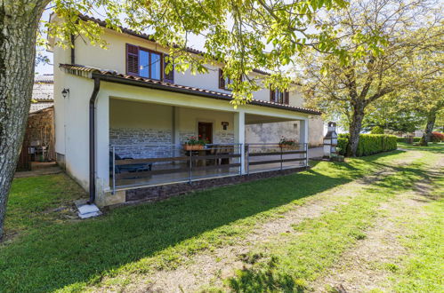 Photo 31 - Maison de 2 chambres à Pazin avec terrasse