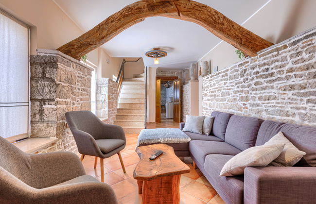 Casa de 2 quartos em Pazin com jardim e terraço - Foto 9