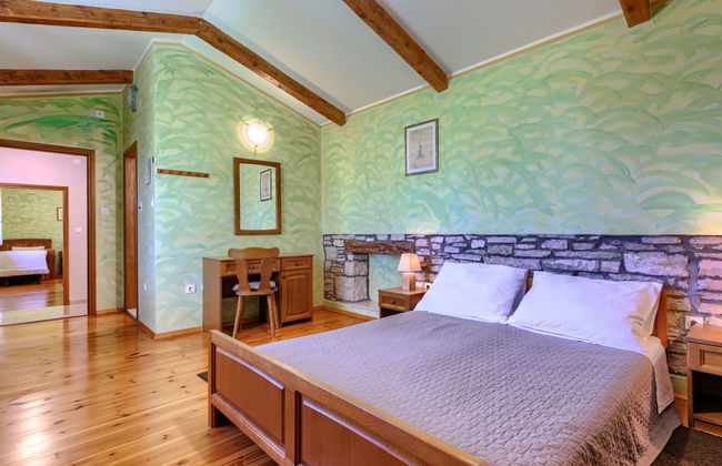 Casa de 2 quartos em Pazin com jardim e terraço - Foto 4