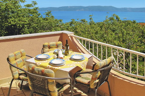 Foto 3 - Apartamento de 1 quarto em Raša com terraço e vistas do mar