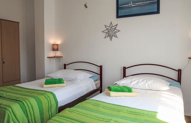 Casa de 4 quartos em Sveta Nedelja com piscina privada e jardim - Foto 16