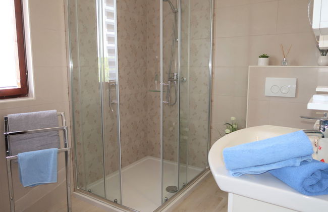 Casa de 4 quartos em Sveta Nedelja com piscina privada e jardim - Foto 18