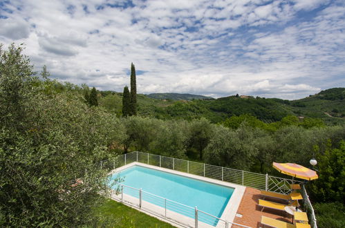 Foto 4 - Casa con 5 camere da letto a Montecatini Terme con piscina privata e giardino