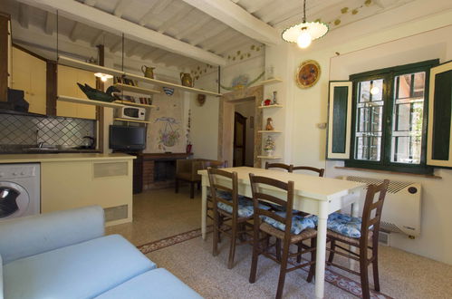 Photo 12 - 5 bedroom House in Montecatini Terme with private pool and garden