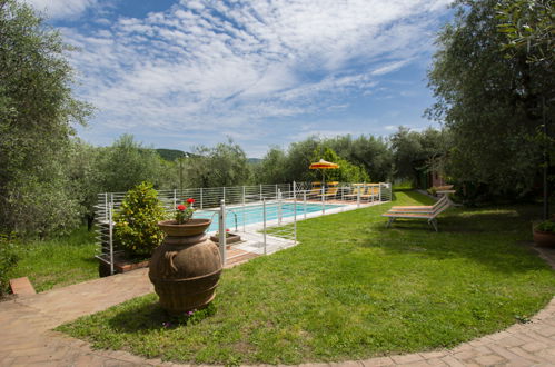 Foto 22 - Casa con 5 camere da letto a Montecatini Terme con piscina privata e giardino