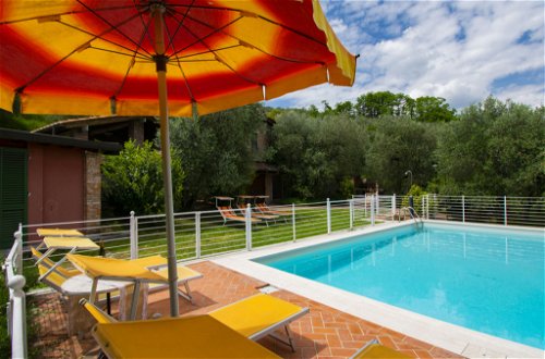 Foto 18 - Casa de 5 habitaciones en Montecatini Terme con piscina privada y jardín