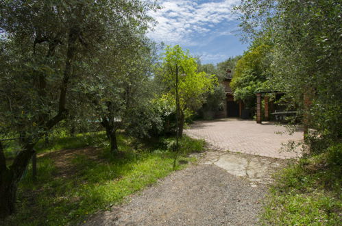 Foto 23 - Haus mit 5 Schlafzimmern in Montecatini Terme mit privater pool und garten