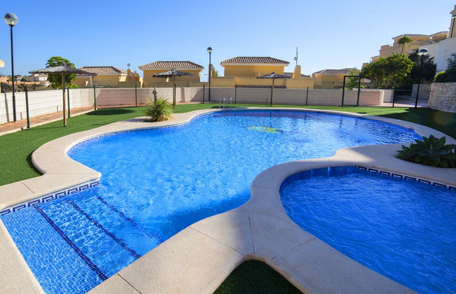 Casa con 4 camere da letto a Calp con piscina e giardino - Foto 35