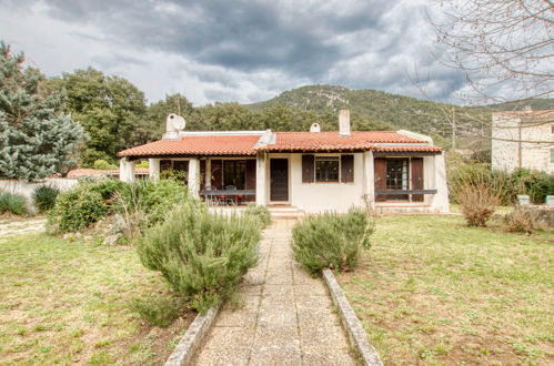 Photo 1 - Maison de 3 chambres à Signes avec jardin et terrasse