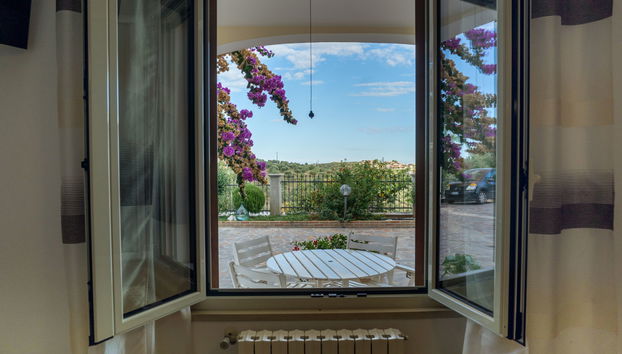 Apartamento de 3 quartos em Collecorvino com piscina privada e jardim - Foto 5