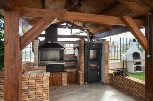 Foto 4 - Apartment mit 3 Schlafzimmern in Collecorvino mit privater pool und garten