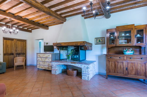 Photo 11 - 5 bedroom House in Casole d'Elsa with private pool and garden