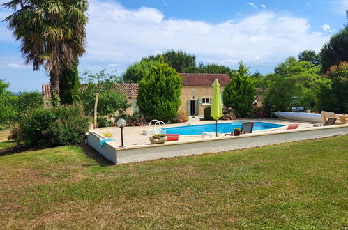 Foto 27 - Casa de 2 quartos em Blanquefort-sur-Briolance com piscina privada e terraço