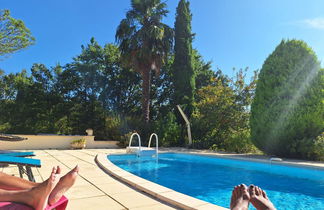 Photo 3 - Maison de 2 chambres à Blanquefort-sur-Briolance avec piscine privée et jardin