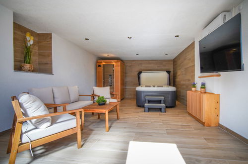 Photo 17 - 3 bedroom House in Senj with swimming pool and garden