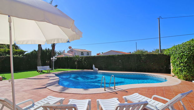 Casa de 5 quartos em Calp com piscina privada e jardim - Foto 3