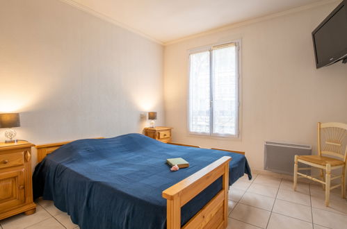 Foto 10 - Apartamento de 1 habitación en Fréjus con piscina y vistas al mar