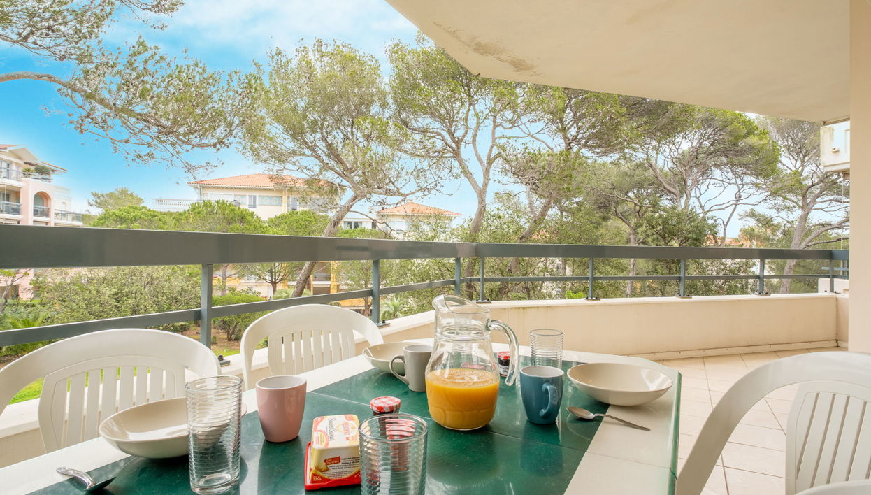 1 bedroom Apartment in Fréjus with swimming pool and garden - Photo 1