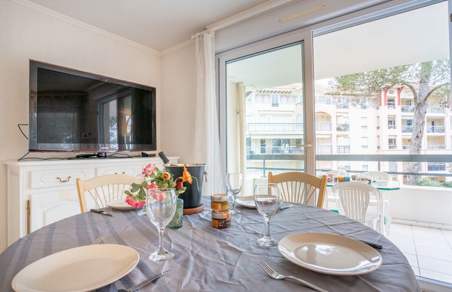 Apartamento de 1 quarto em Fréjus com piscina e jardim - Foto 3