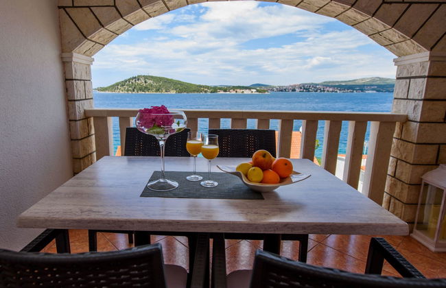Apartamento de 3 quartos em Rogoznica com terraço - Foto 38