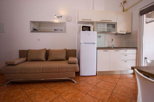 Foto 17 - Apartamento de 2 quartos em Rogoznica com terraço