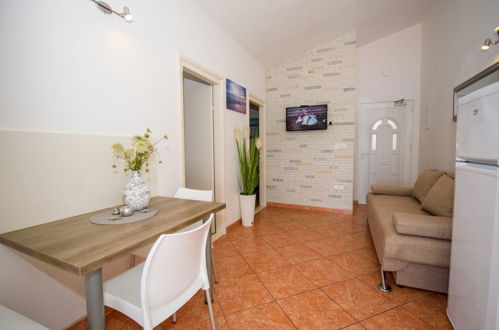 Foto 30 - Apartamento de 2 quartos em Rogoznica com terraço