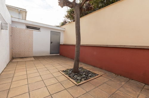 Photo 20 - 2 bedroom Apartment in Cambrils with terrace