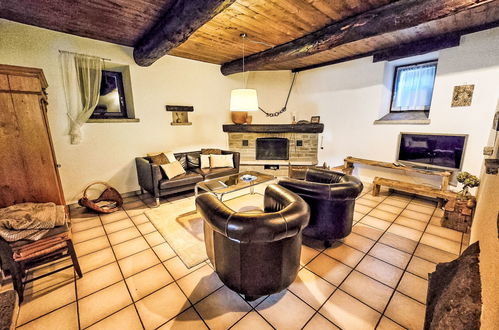 Photo 18 - 3 bedroom House in Verzasca with garden and terrace