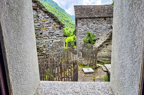 Foto 16 - Casa de 3 habitaciones en Verzasca con jardín y terraza