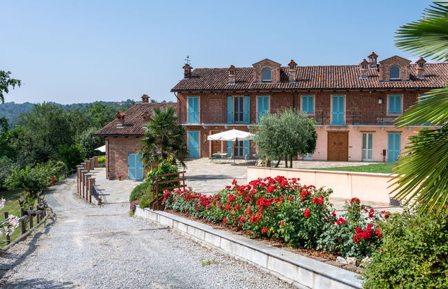 Casa de 2 quartos em Montà com piscina e jardim - Foto 1