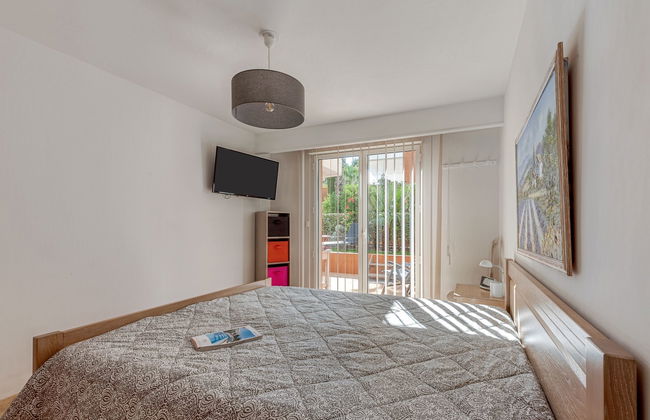 Apartamento de 2 quartos em Cavalaire-sur-Mer com piscina e jardim - Foto 13