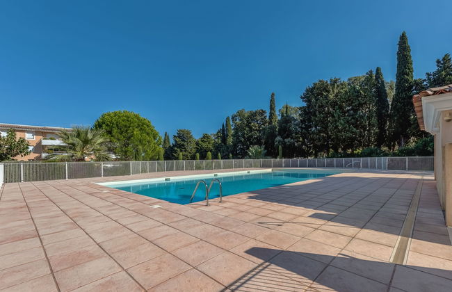 Apartamento de 2 quartos em Cavalaire-sur-Mer com piscina e jardim - Foto 17